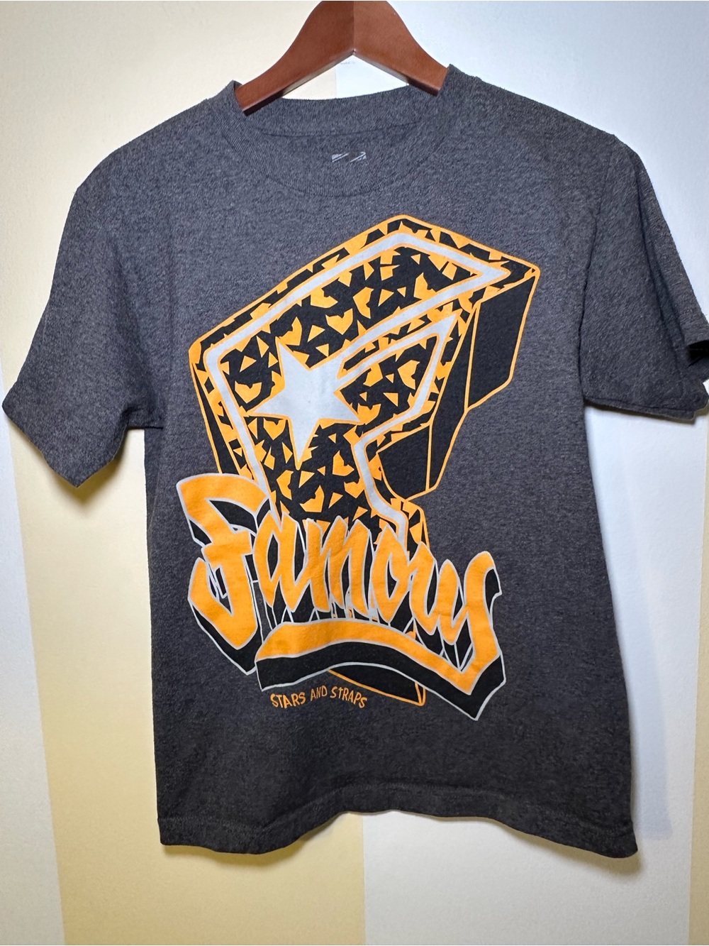 Famous Stars and Straps Graphic T Shirt Mens Small Charcoal Gray Y2K